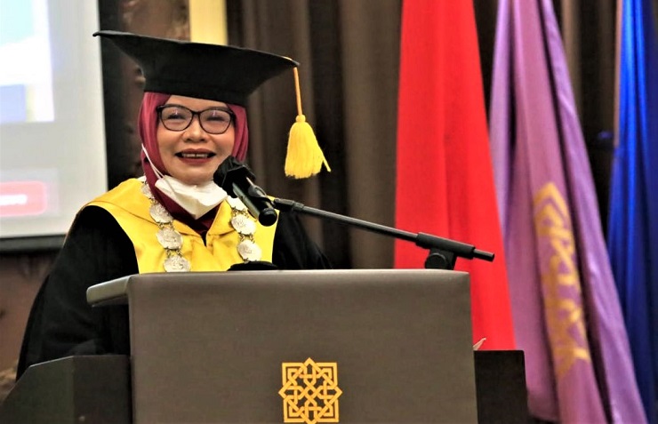 Prof Sri Sumarni Dikukuhkan Sebagai Guru Besar UIN Sunan Kalijaga