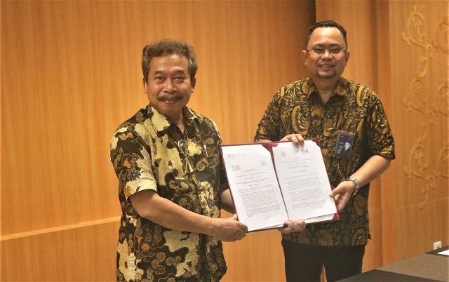 Penandatanganan MoU Kerjasama Antara ISI Yogyakarta Dengan PT TWC, Di Gedung Rektorat, Kamis, 16 Desember 2021