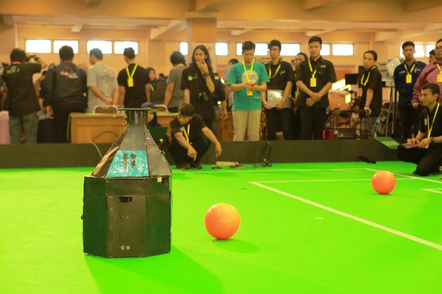 Kontes Robot Sepak Bola Indonesia - KRSBI Beroda 2018, Memasuki Babak 16 Besar