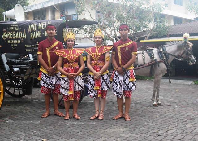 Padmanaba Festival Bregada Nusantara 2018, Melintasi Malioboro, Minggu Pagi, 23 September.