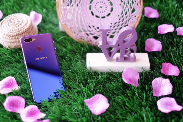 versi oppo f9