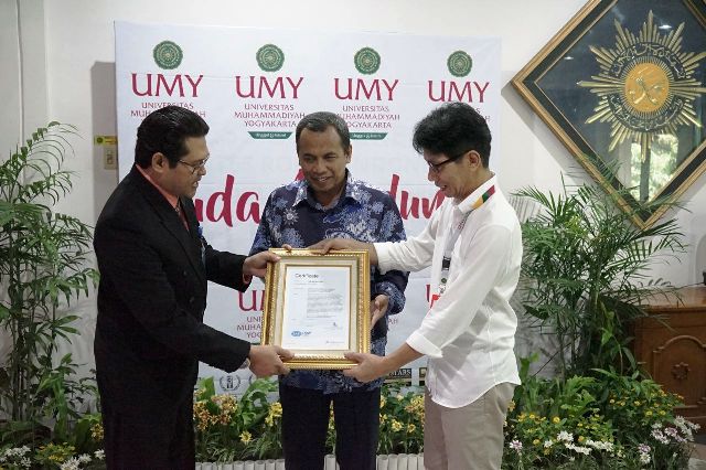 Raih ISO 9001, Manajemen Universitas Muhammadiyah Yogyakarta Tersertifikasi 