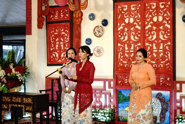 Fragmen Apik, Kartini dan Perempuan Masa Kini by Royal Ambarrukmo Yogyakarta dan Apips Batik .