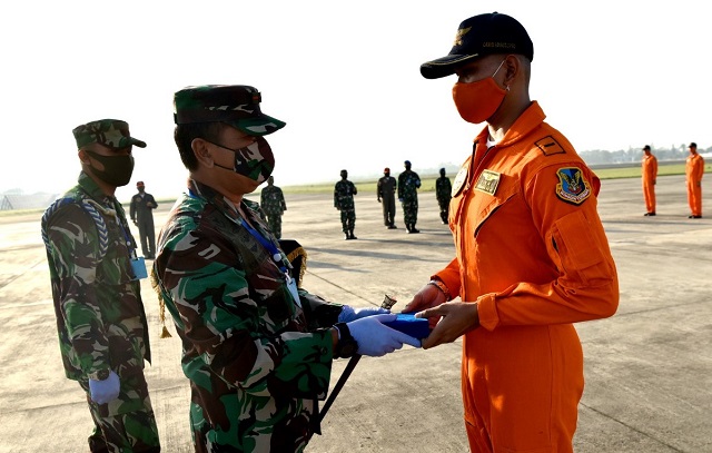 Penyerahan Brevet Wing Penerbang Sekbang TNI Terpadu Angkatan 97