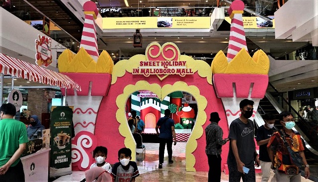 Malioboro Mall Warnai Akhir Tahun dengan Event Sweet Holiday dan Pameran Keramik Sango