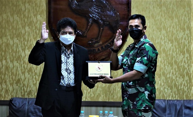 Kepala BPIP Prof Yudian Wahyudi Populerkan Salam Pancasila Ke TNI AD Papua Barat