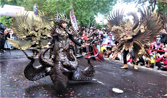 Kontingen Malang Tampil Menawan Pada Jogja Fashion Carnival Di Malioboro, Sabtu, 15 Oktober 2022