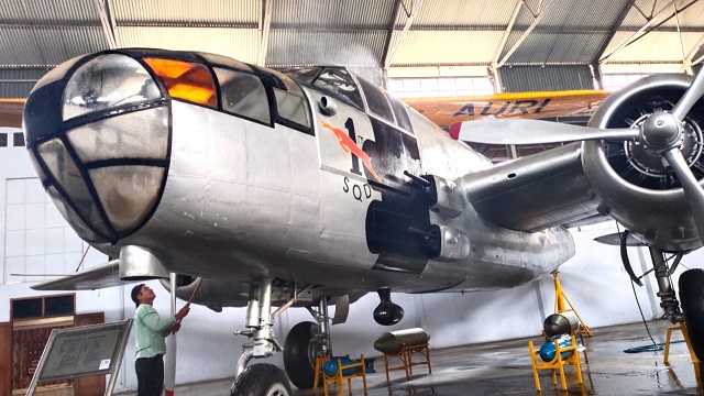 Pesawat B-25 Mitchell Koleksi Muspusdirla Dicuci, Merawat Warisan Berharga