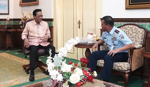 Gubernur AAU, Marsekal Muda Wayan Superman, Pamit Sultan, Tinggalkan Jogja