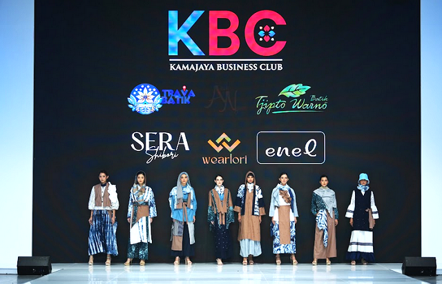 Debut TravaBatik by Travelxism Di Jogja Fashion Week 2025, Kolaborasi Apik Kartini Kamajaya Business Club